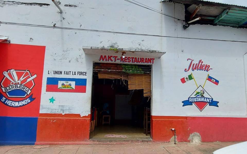 Terminó impactándose en un negocio de comida, cámara padrino en Tapachula.  - Diario del Sur